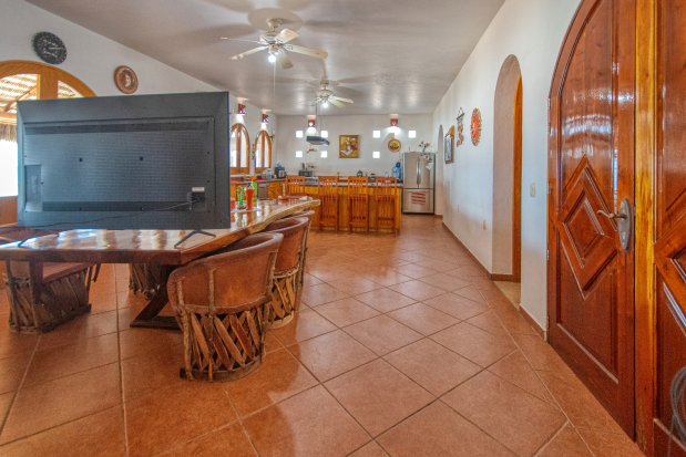 La Manzanilla Realty