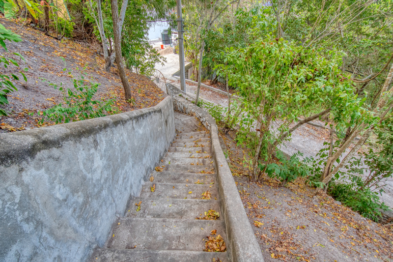 La Manzanilla Realty